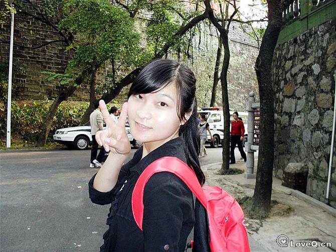 背上背包去旅行图片