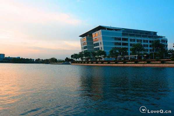 iuu.jpg_顺德职业技术学院_535636间_LoveQ 一