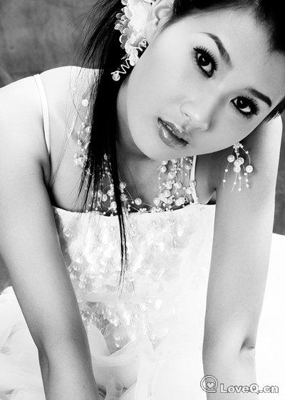 艺术照黑白.jpg_一些有关我的。_音乐可以疗伤