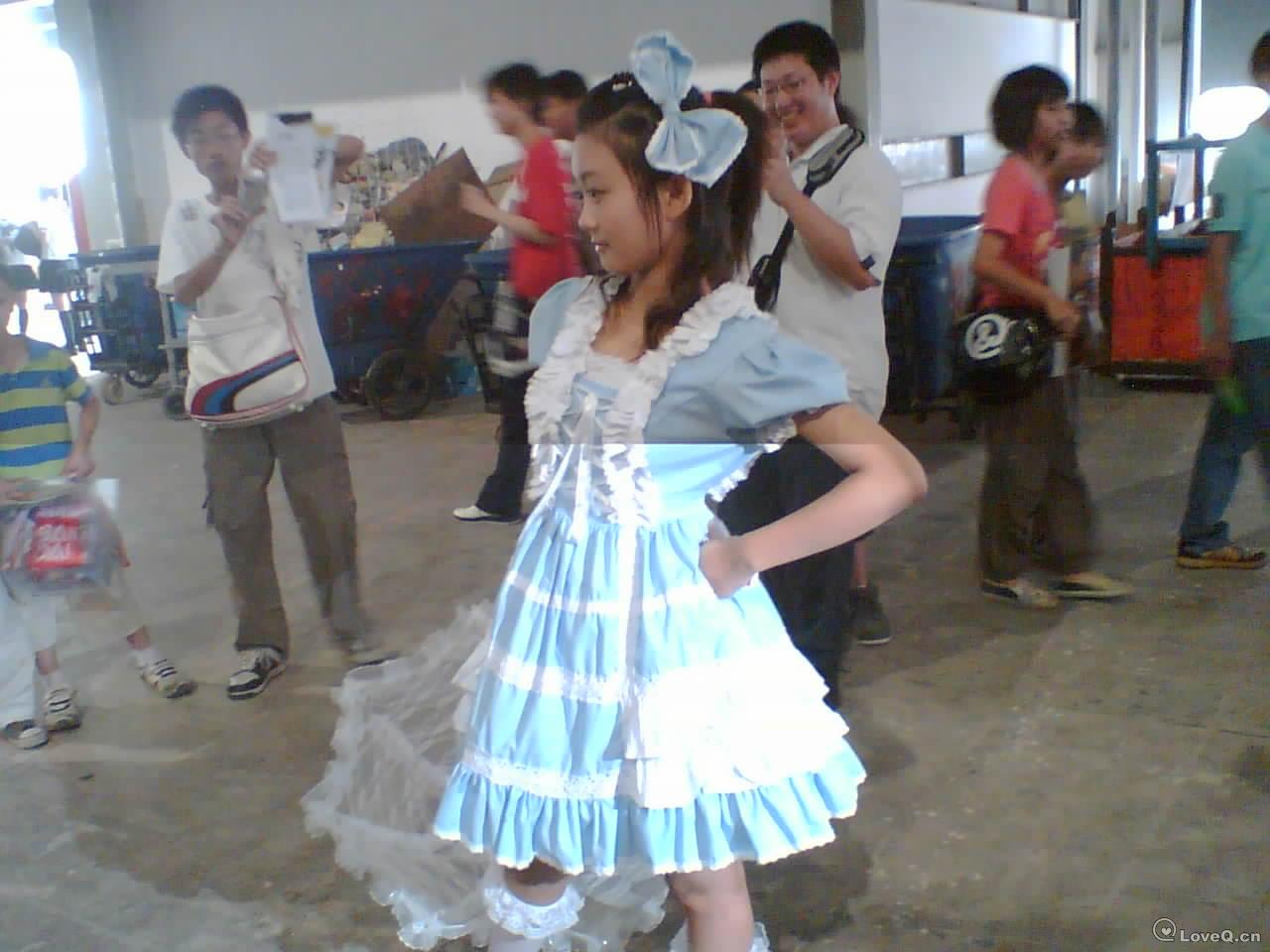 Image(118).jpg_广州动漫展_人生在世,就是要开心,让我们活在当下_LoveQ 一些事一些情官方网站 乐观,自信,爱