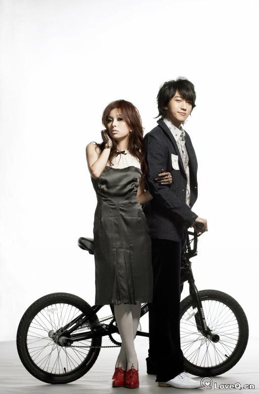 爱莎and怀秋_大嘴巴_PAraDIsE_LoveQ 一些事